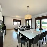 فيلة Vh Costablanca - Pinets بينيسا